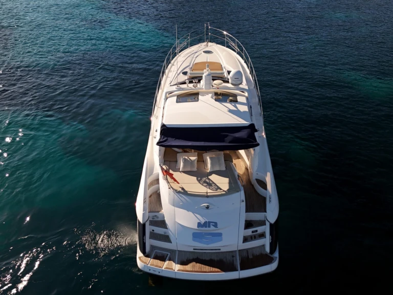 Alquiler Yate de lujo Sunseeker con o sin  título de navegación