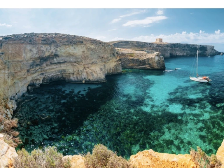 Alquiler de embarcaciones Buccaneer Buccaneer 23 enGħawdex en Samboat