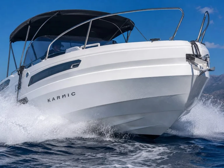 Alquiler Porto do Funchal - Karnic R8S en SamBoat