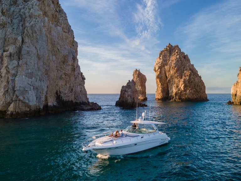 Alquiler de Sea Ray Sea Ray 460 Sundancer en Cabo San Lucas