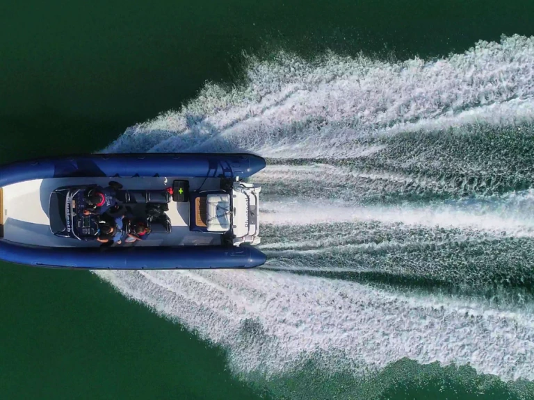 Alquiler de Ballistic Ballistic en Hamble-le-Rice