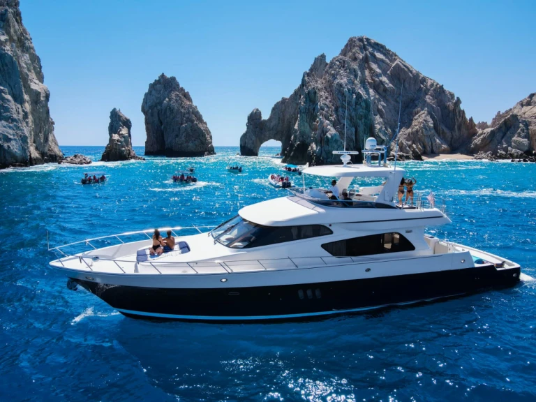 Alquiler de embarcaciones Mckinna 70 pilothouse enCabo San Lucas en Samboat