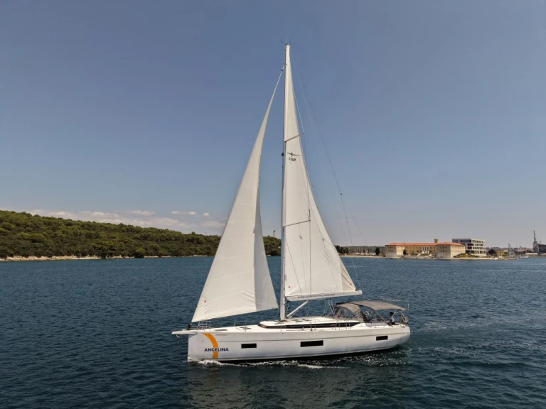 Bavaria Cruiser 50 de alquiler a Pula