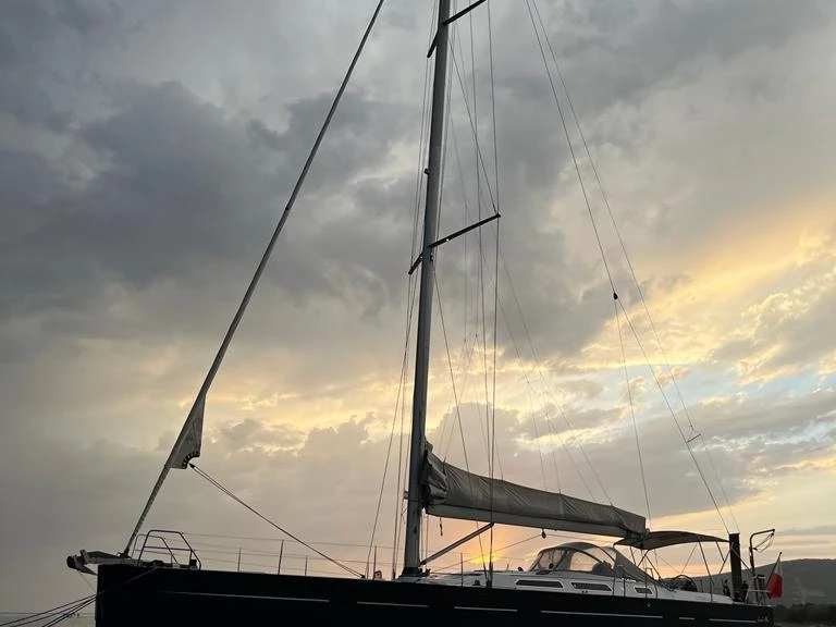 Velero para alquilar Cres al mejor precio