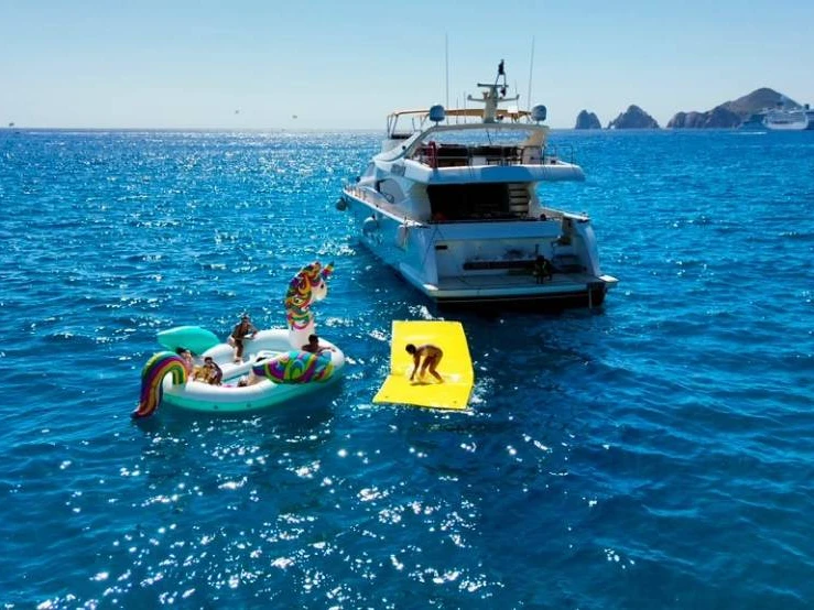 Yate de lujo para alquilar Cabo San Lucas al mejor precio