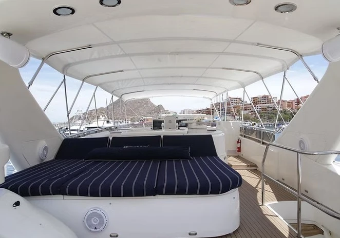 Viking Yachts 85 Motor Yacht de alquiler a Cabo San Lucas