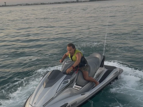 Alquiler Moto de agua Yamaha con o sin  título de navegación