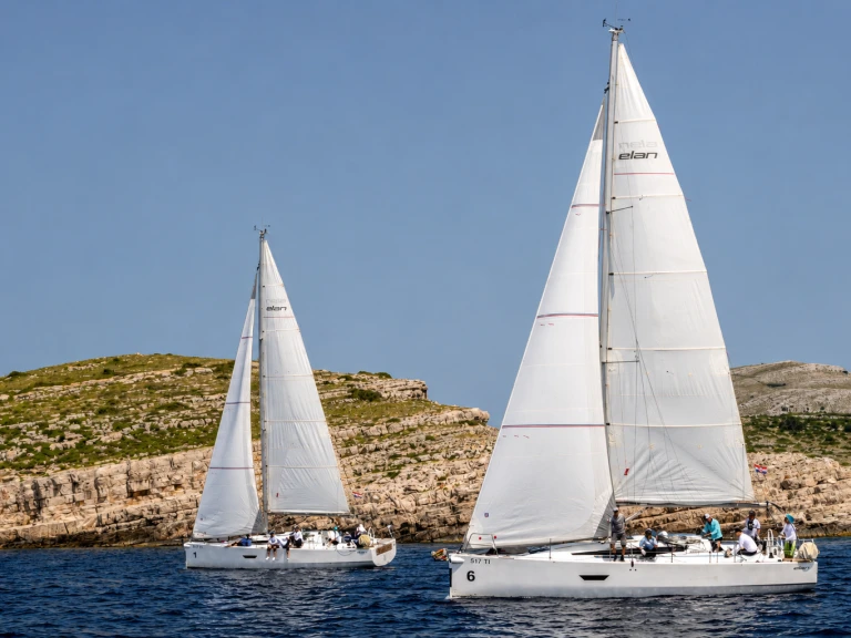 Alquiler de embarcaciones Elan E4 enBetina en Samboat