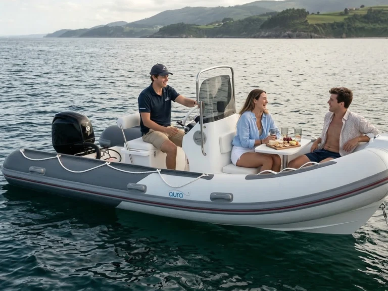 Goldenship Aura 5020 de alquiler a Gijón