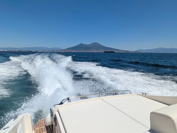 Baia 43/0 de alquiler a Nápoles
