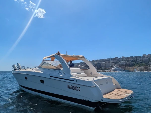 Alquiler de Yate de lujo, con o sin patrón Baia Nápoles
