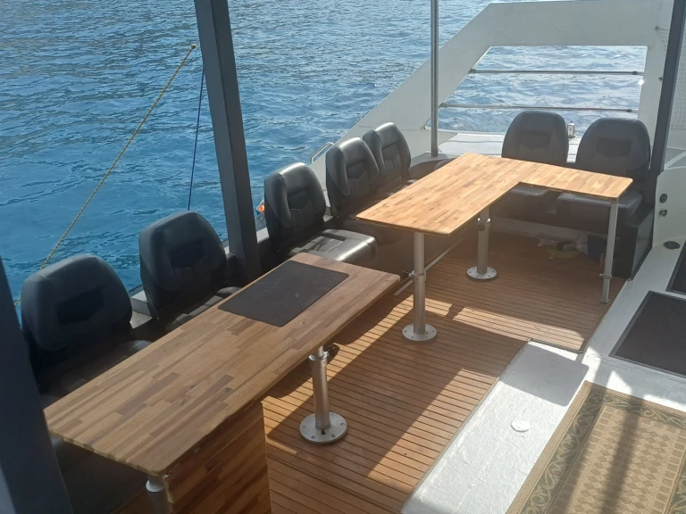 Alquiler de embarcaciones Fountaine Pajot Louisiane 37 enMarsella en Samboat