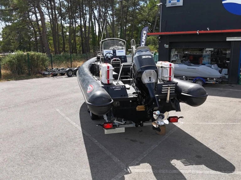 Alquiler Neumática en Vannes - Searib's SR 8.60 PRO