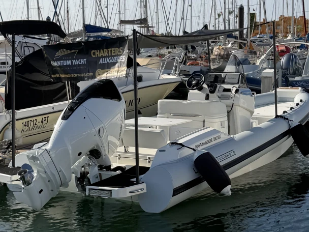 Alquiler Neumática en Marina de Portimão - Lomac Turismo 7.0