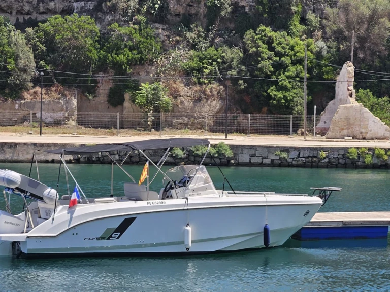 Alquiler de embarcaciones Bénéteau Flyer 9 SPACEdeck enSaint-Cyprien en Samboat