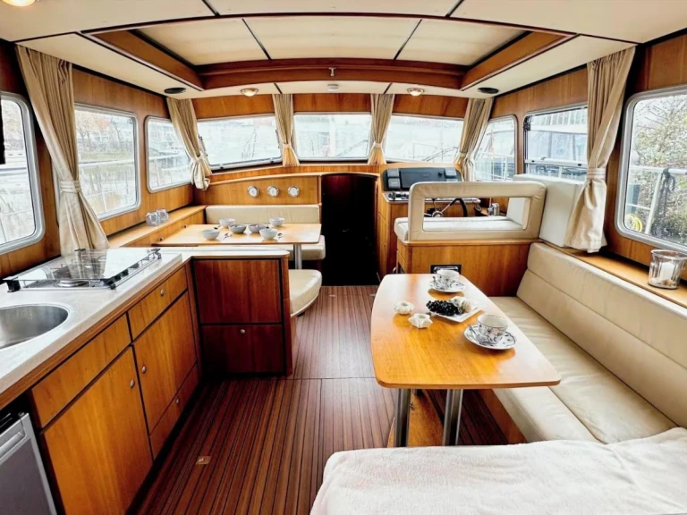 Alquiler de Casa flotante, con o sin patrón Linssen Rheinsberg