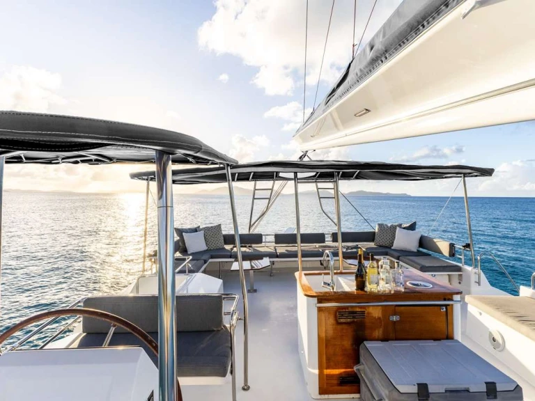 Alquiler de Yate de lujo, con o sin patrón Fountaine Pajot Bahamas