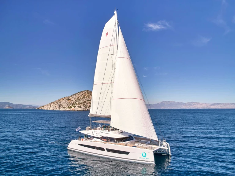 Alquiler de Yate de lujo, con o sin patrón Fountaine Pajot Atenas