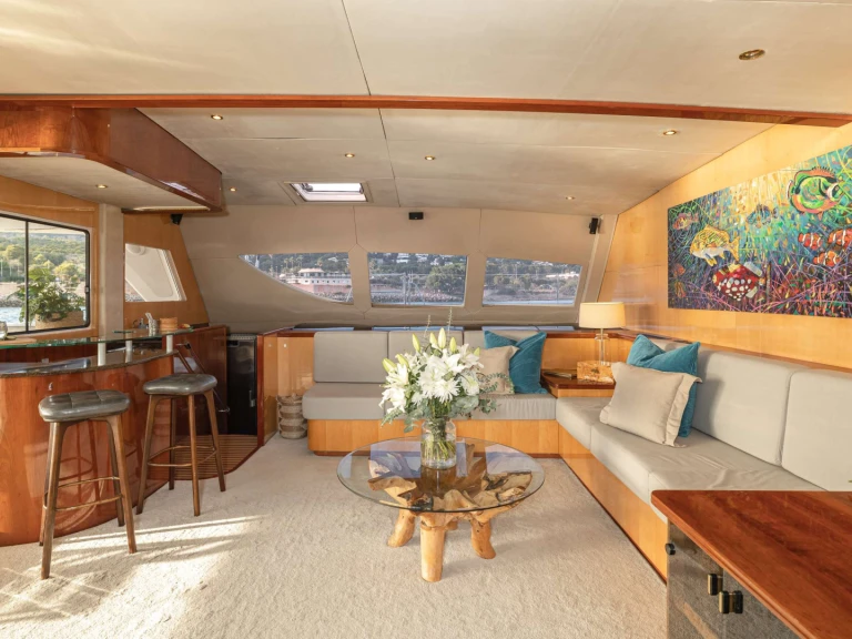 Alquiler de Matrix Yachts KINGS RANSOM en Nápoles