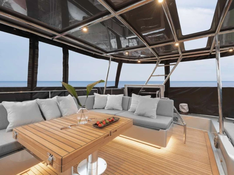 Alquiler de Yate de lujo, con o sin patrón Sunreef Provenza-Alpes-Costa Azul
