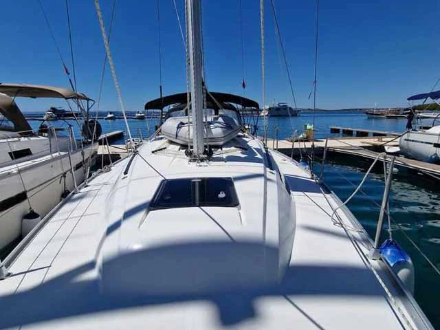 Alquiler de embarcaciones Bavaria Cruiser 37 enPula en Samboat