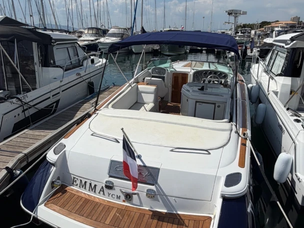 Alquiler de embarcaciones Chris Craft CORSAIR 28' enSaint-Raphaël en Samboat