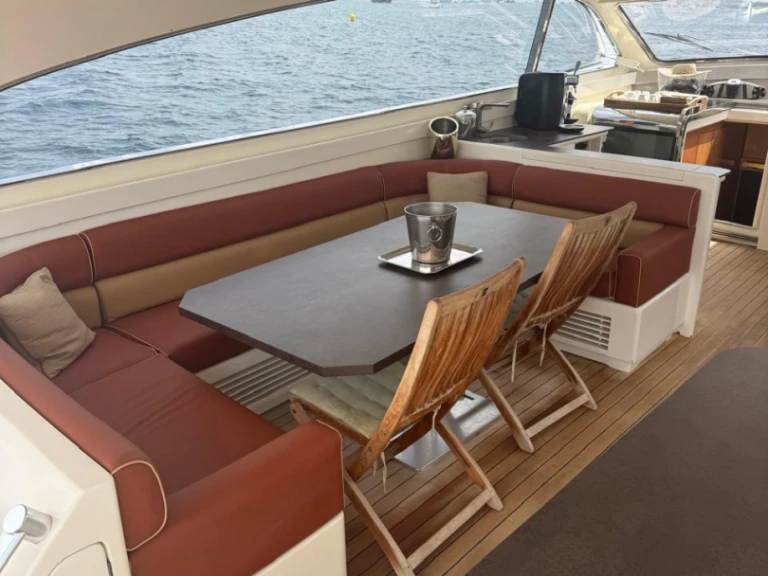 Leopard Leopard 23 Sport de alquiler a Saint-Tropez