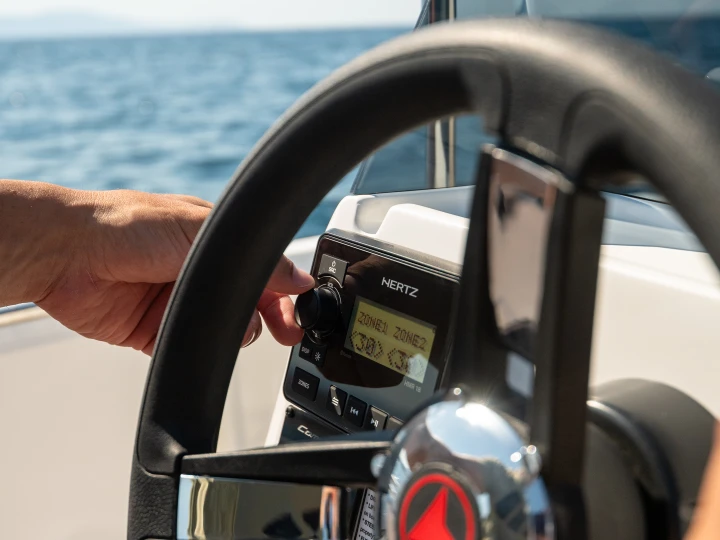 Alquiler de embarcaciones Compass 160e enChania en Samboat