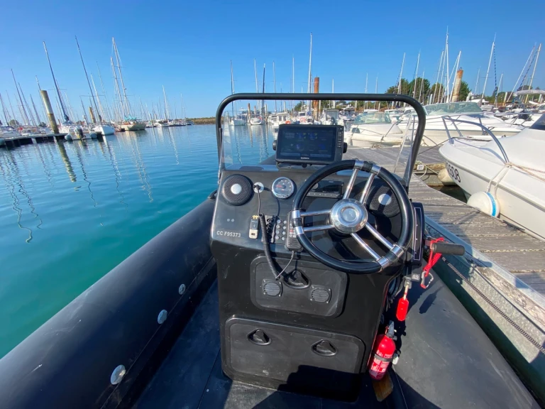 Alquiler Neumática Hydrosport con o sin  título de navegación