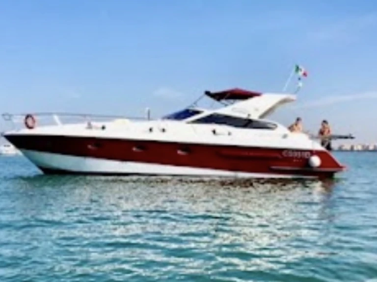 Giorgi-Marine Must 45 de alquiler a Italia