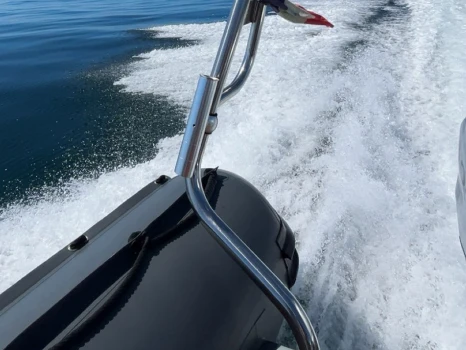 3D Tender X Pro 589 de alquiler a Penmarch