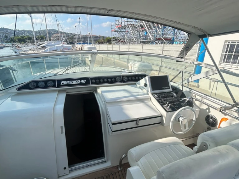Alquiler Golfe-Juan - Pershing Pershing 40 en SamBoat