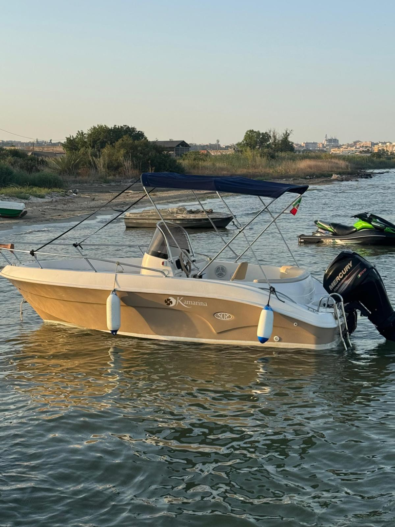 Alquiler Barco de motor en Siracusa - Kamarina 505 Open