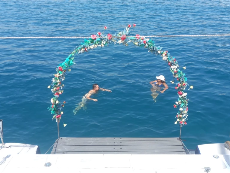 Alquiler Catamarán PEDRET ARNERO ENRIQUE con o sin  título de navegación