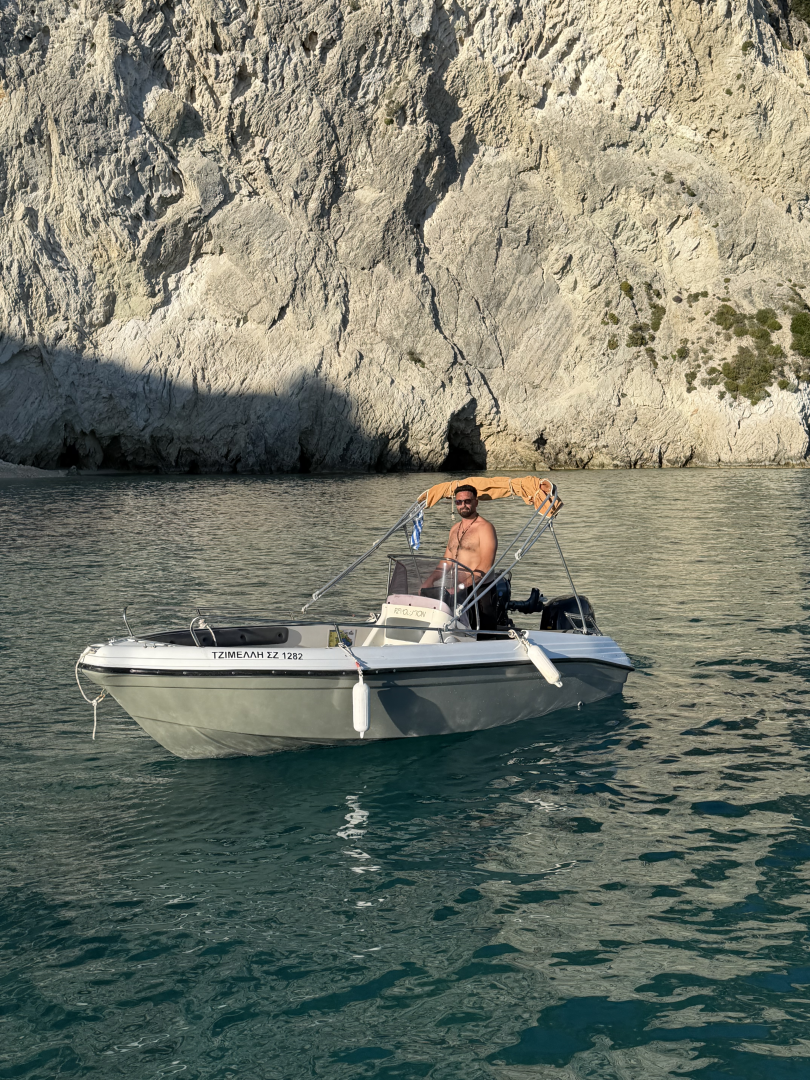 Alquiler de barcos Laganás barato de Bluewater 480