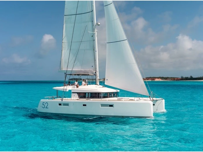 Alquiler Furnari - Lagoon Lagoon 52 F en SamBoat