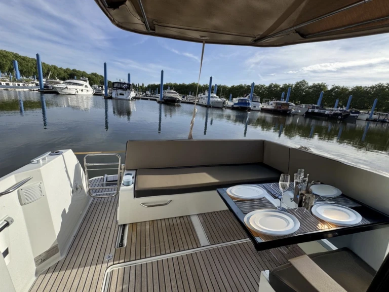 Alquiler de Jeanneau Merry Fisher 895 en Asnières-sur-Seine