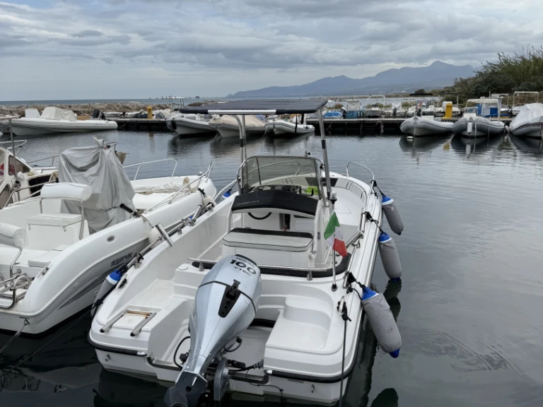 Alquiler de embarcaciones Ranieri Voyager 19 S enTermini Imerese en Samboat