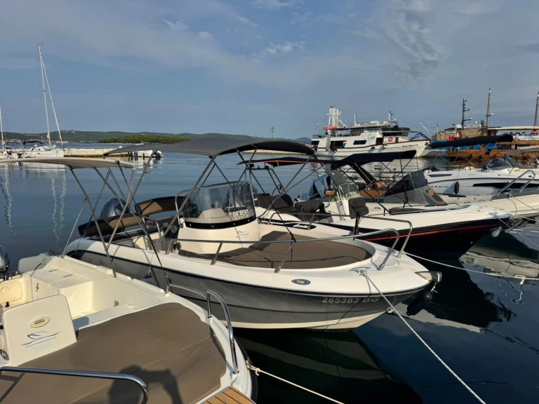 Alquiler de Fisher Fisher 20 en Tkon