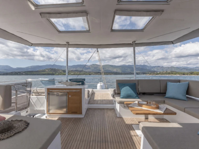 Alquiler de Yate de lujo, con o sin patrón Fountaine Pajot Islas Vírgenes Británicas