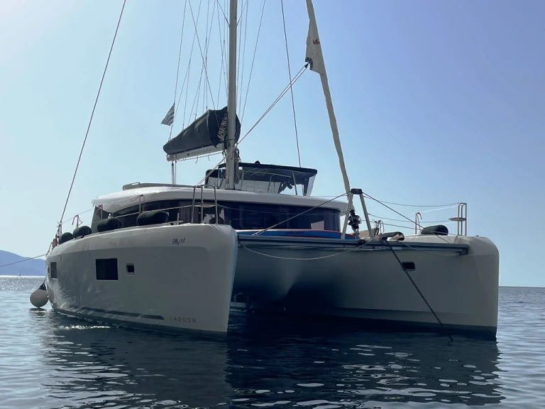 Alquiler de Catamarán, con o sin patrón Lagoon Cos