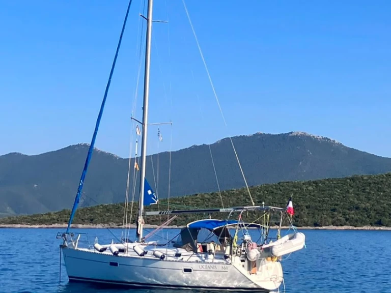 Velero para alquilar Volos al mejor precio