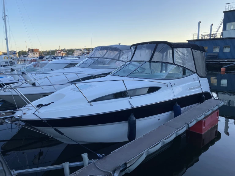 Bayliner Bayliner 245 ciera de alquiler a Stockholm