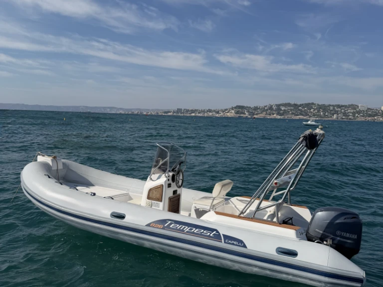Alquiler de Capelli Tempest 626 en Marsella