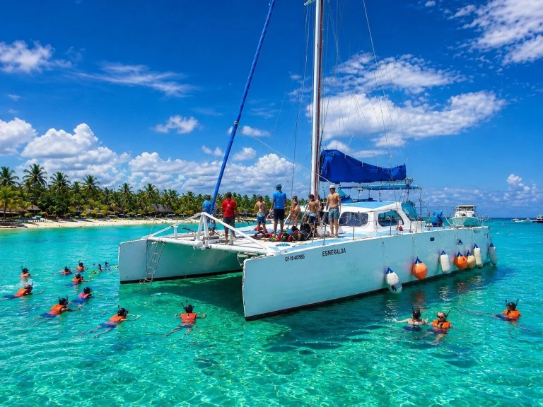 Alquiler Catamarán en Punta Cana - Custom Made custom