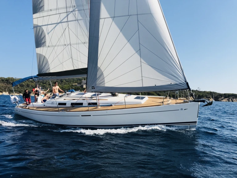Alquiler de embarcaciones Dufour Dufour 40 Performance enBandol en Samboat