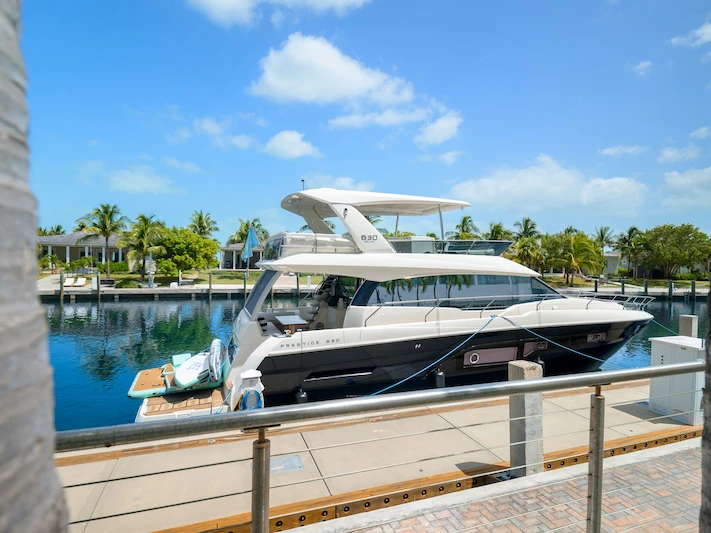 Alquiler de embarcaciones Prestige 630 Flybridge enMiami Beach en Samboat