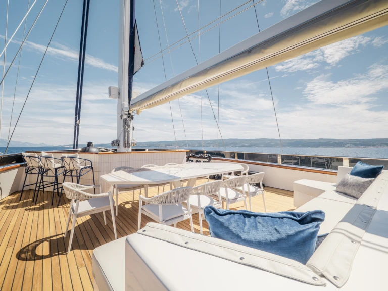  Luxury Sailing Yacht CA de alquiler a Split