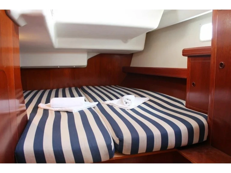 Alquiler de embarcaciones Bénéteau Oceanis 473 enGouviá en Samboat