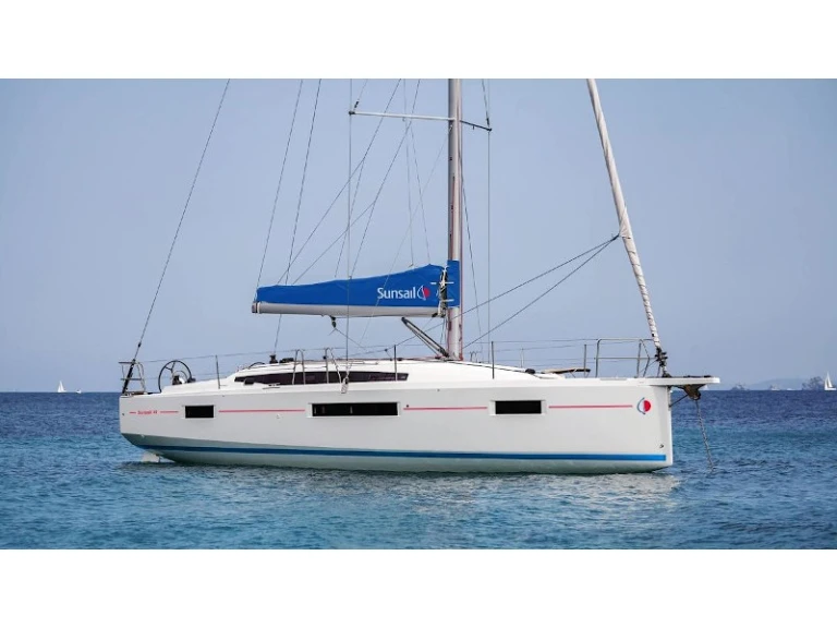 Alquiler de Velero, con o sin patrón Jeanneau Gouviá